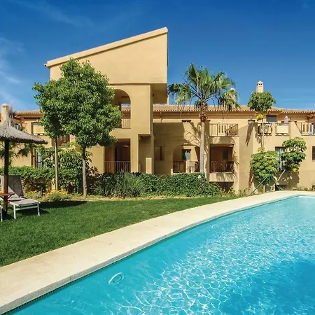 Awesome In Benahavis With 2 Bedrooms, Outdoor Swimming Pool And Swimming Pool Estepona