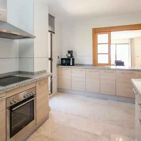 Awesome In Benahavis With 2 Bedrooms, Outdoor Swimming Pool And Swimming Pool Estepona
